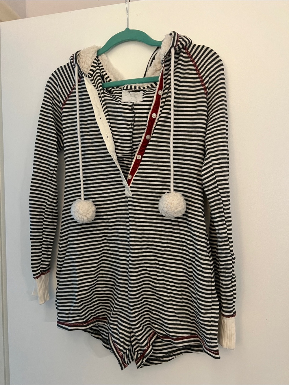 BRAND NEW Abercrombie & Fitch Black and White Striped Hooded Romper
